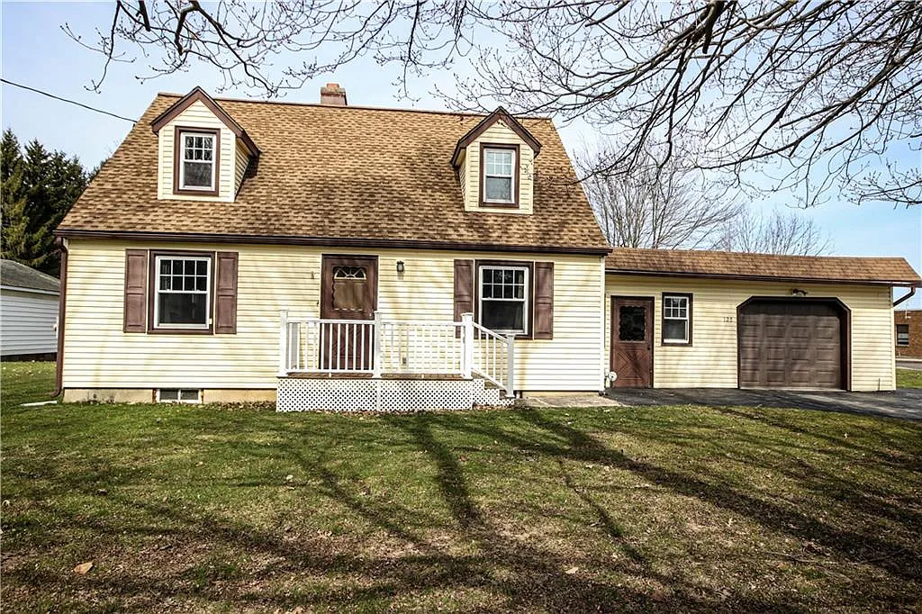 127 Ivory St photo 1