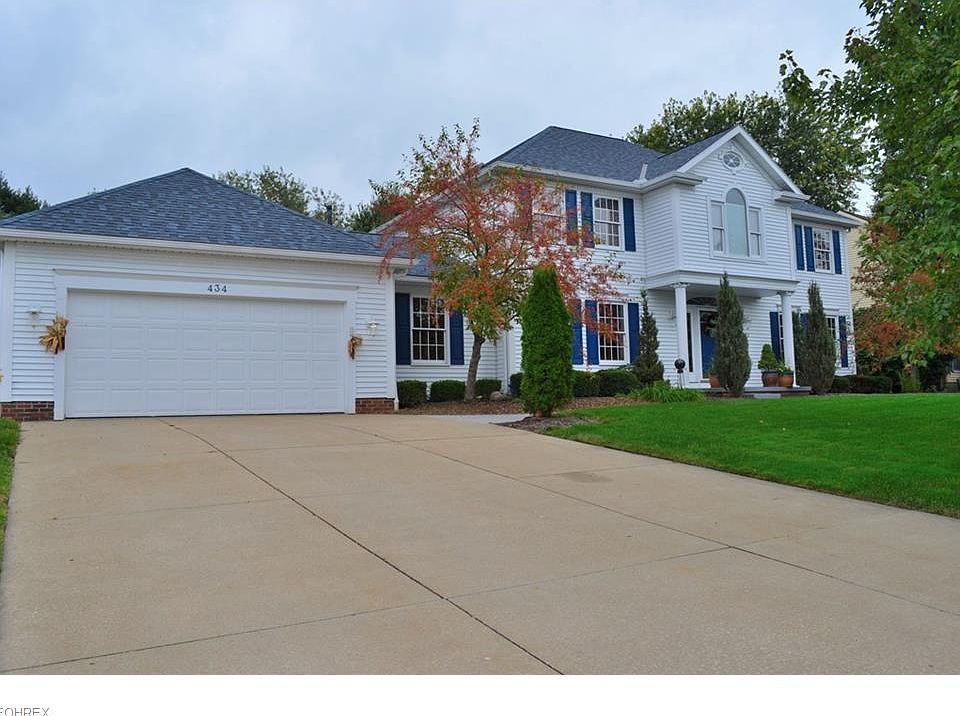 1st image of 434 Belmont Park Dr