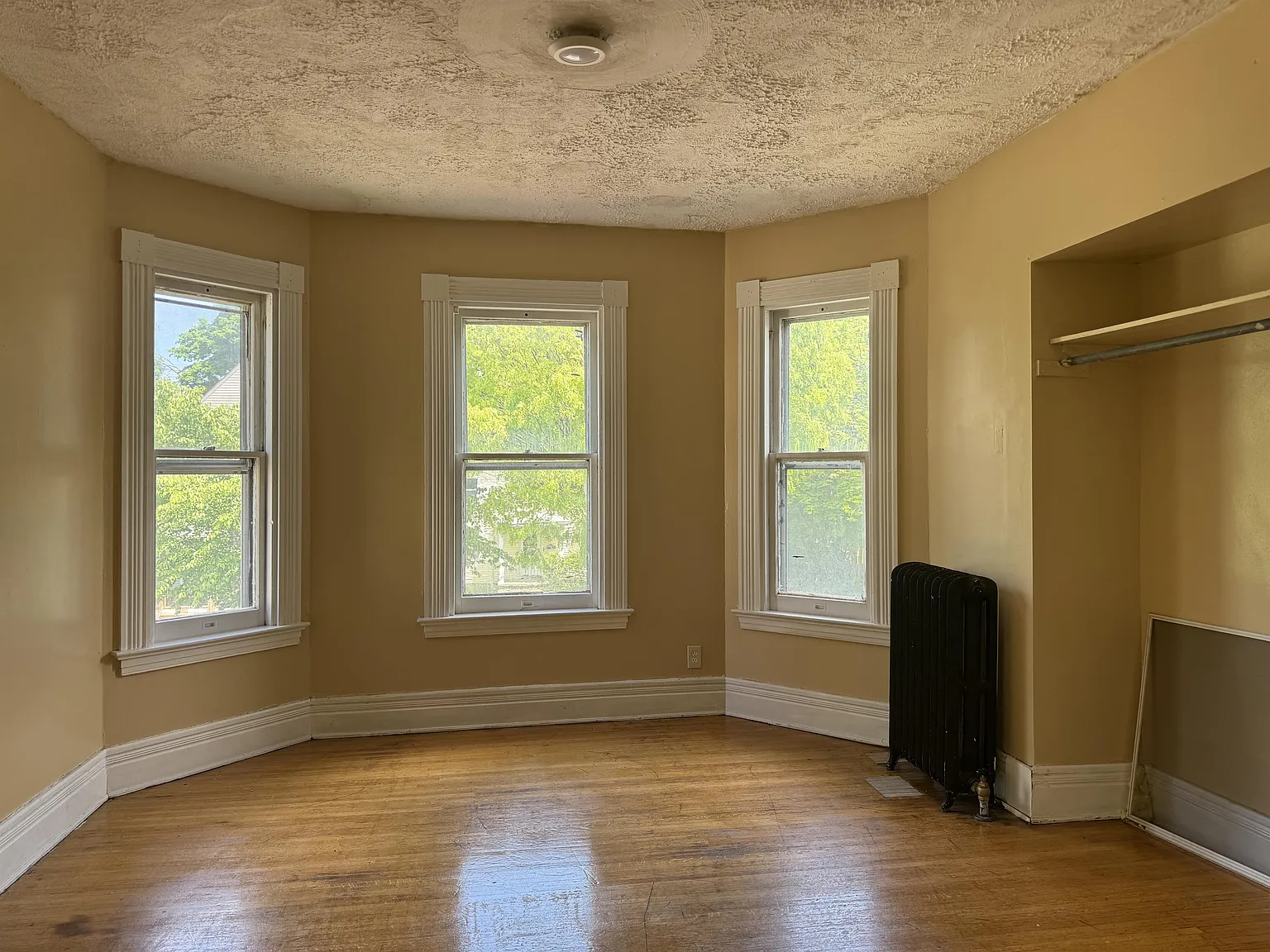 203-205 Fulton Avenue - 205 — Photo 2