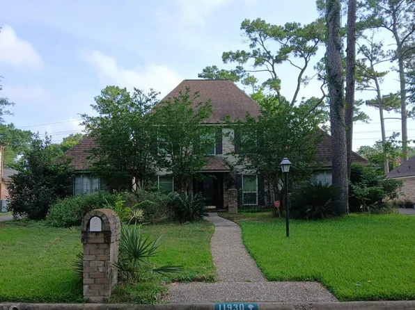 11930 Normont Dr, Houston, TX 77070