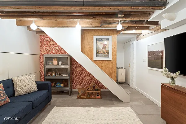 Sold by Corcoran | media 25