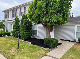 28304 Raleigh Crescent Dr, Chesterfield, MI 48051