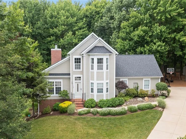 169 Stratford Rd, Hudson, OH 44236