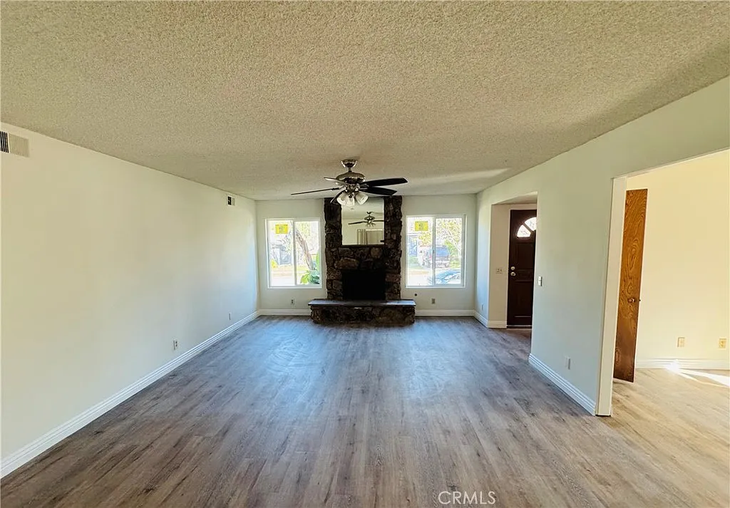 2 bed, 1630 sqft, $4,800 — Photo 3