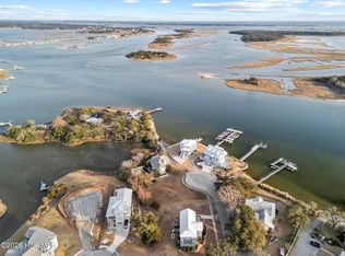 221 Deer Island Rd, Swansboro, NC 28584