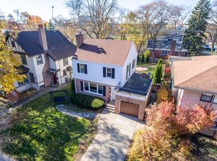 2728 Asbury Ave, Evanston, IL 60201