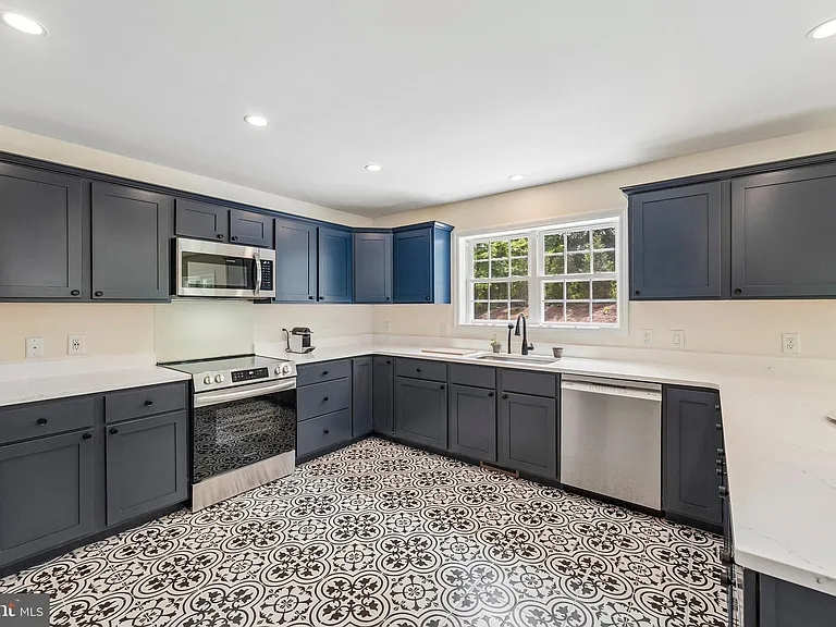 40 Creek Rd — Photo 12