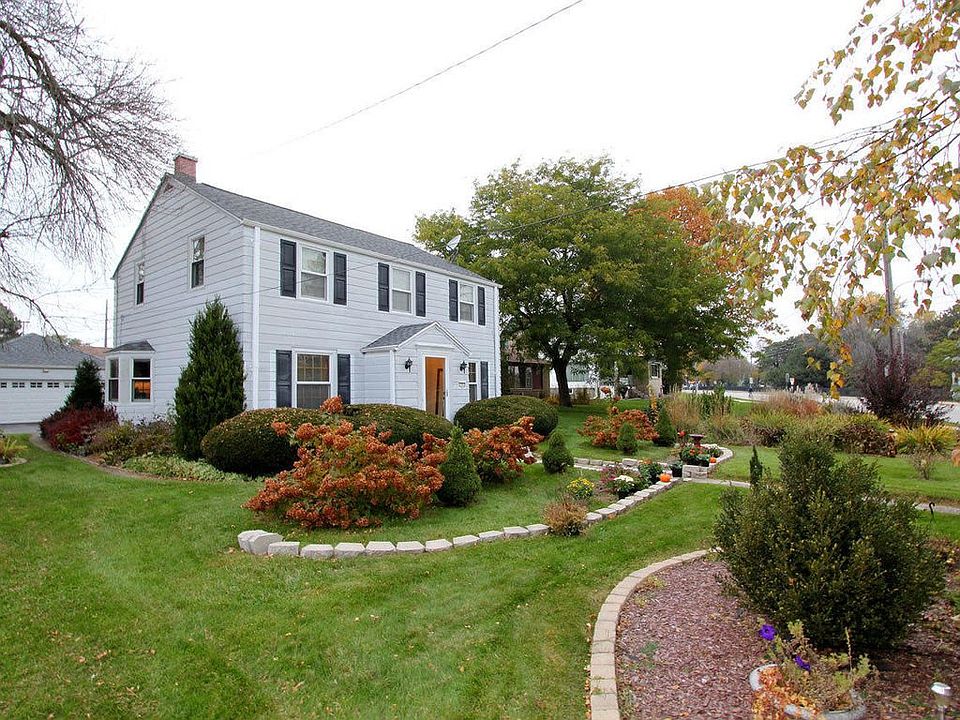 1st image of 3703 S Kinnickinnic Ave