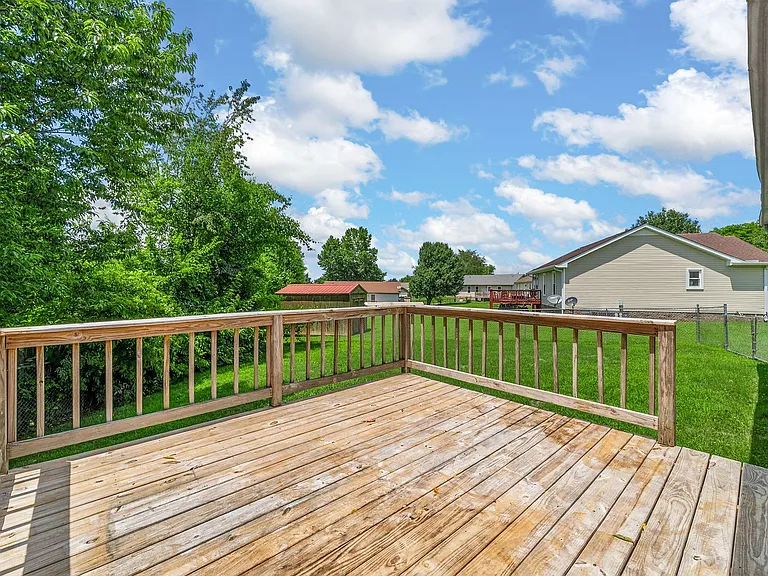 253 Moncrest Dr — Photo 22