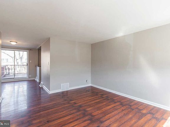 5th image of 649 Beech Ave