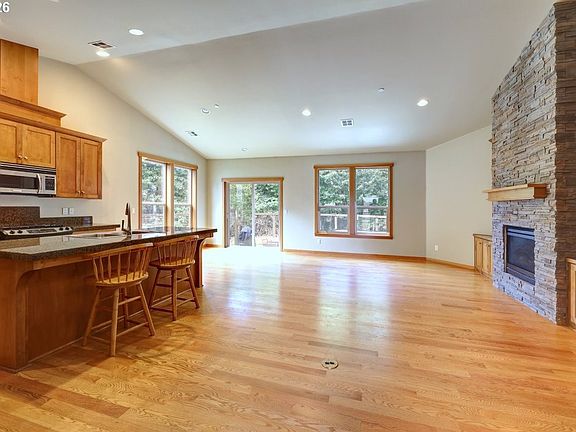 5th image of 2382 N Fork Rd