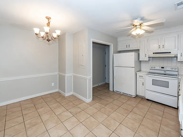 765 Leafwood Rd — Photo 45