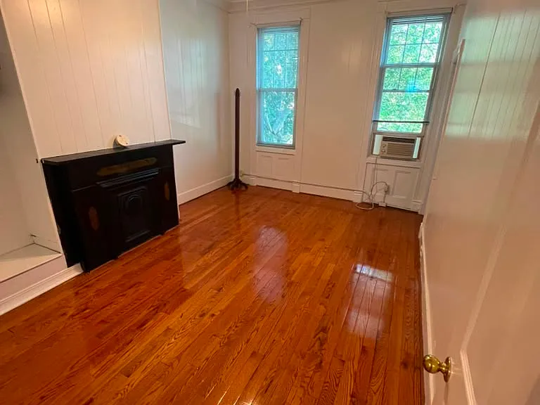 992 Hart St #2 — Photo 6