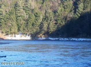 3748 River Rd, Equinunk, PA 18417