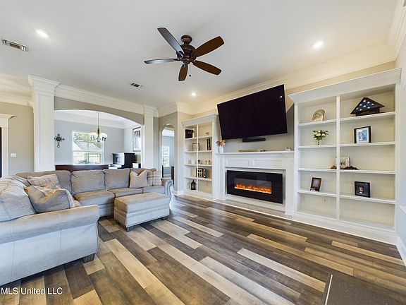 5th image of 2958 Juliette Dr