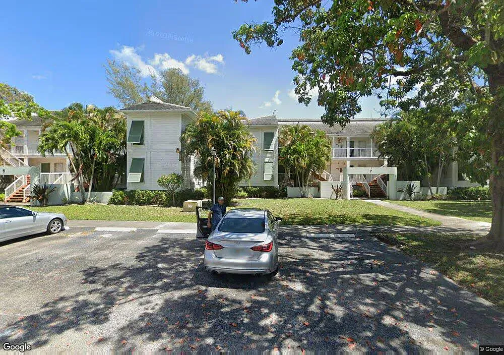 2 bed, 2.0 bath, 770 sqft, $2,495 — Photo 2