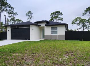 576 Cypress Ave S, Lehigh Acres, FL 33974