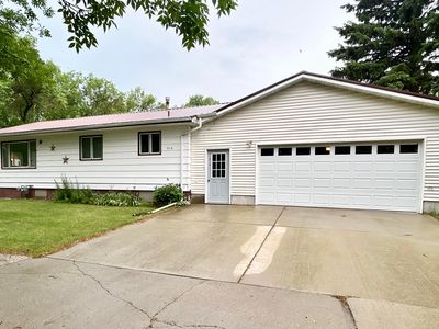 214 4th Ave E, Turtle Lake, ND, 58575