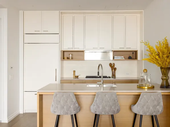 250 West 96th Street image 4 of 26