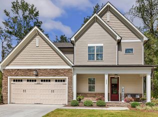 1053 Lukestone Dr, Fuquay Varina, NC 27526