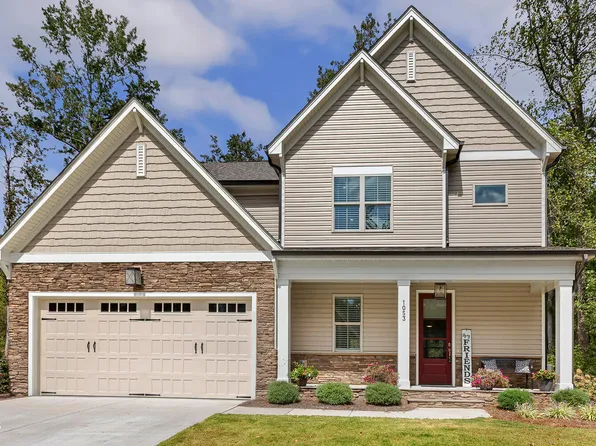 1053 Lukestone Dr, Fuquay Varina, NC 27526