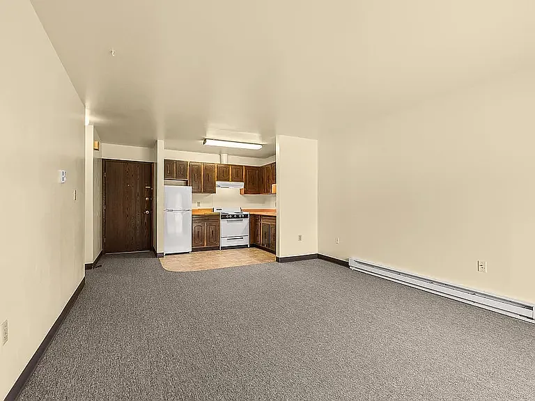 1180 County Road D #4