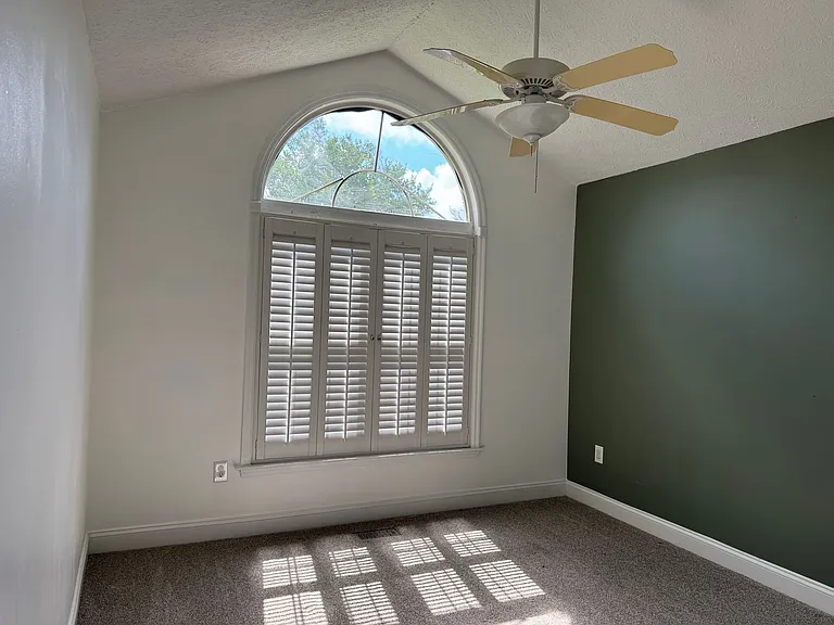 105 Owls Nest Ct — Photo 11