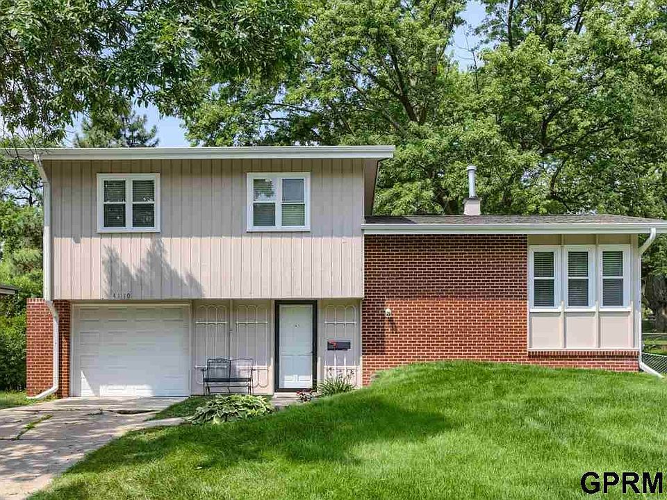 1st image of 4110 Parkview Dr