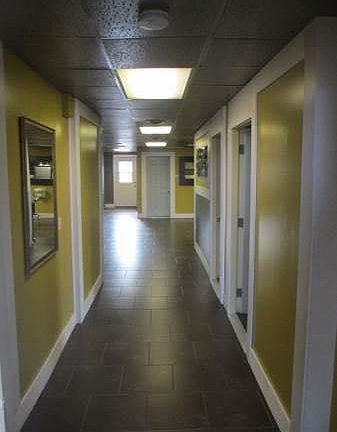 2nd image of 505 N Riverfront Dr