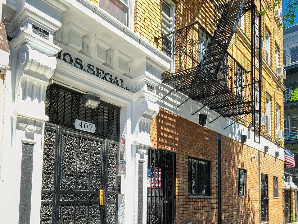 1st image of 407 Keap St APT 23