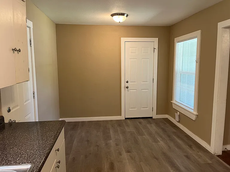 917 Duval Ct — Photo 17