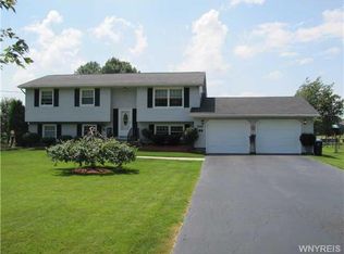 3680 Dickersonville Rd, Ransomville, NY 14131