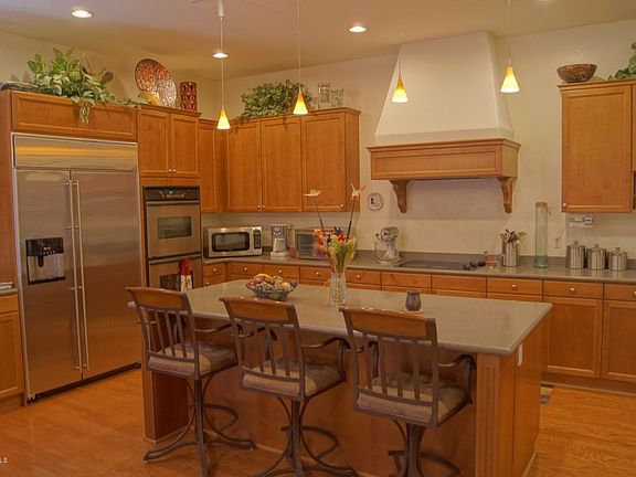 3rd image of 5401 N Sierra Hermosa Ct