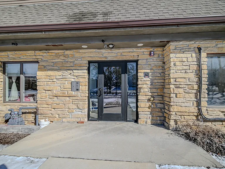2128 Luann Ln #204 — Photo 22