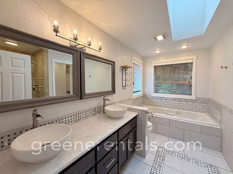 1206 Tabitha Ct NW — Photo 20
