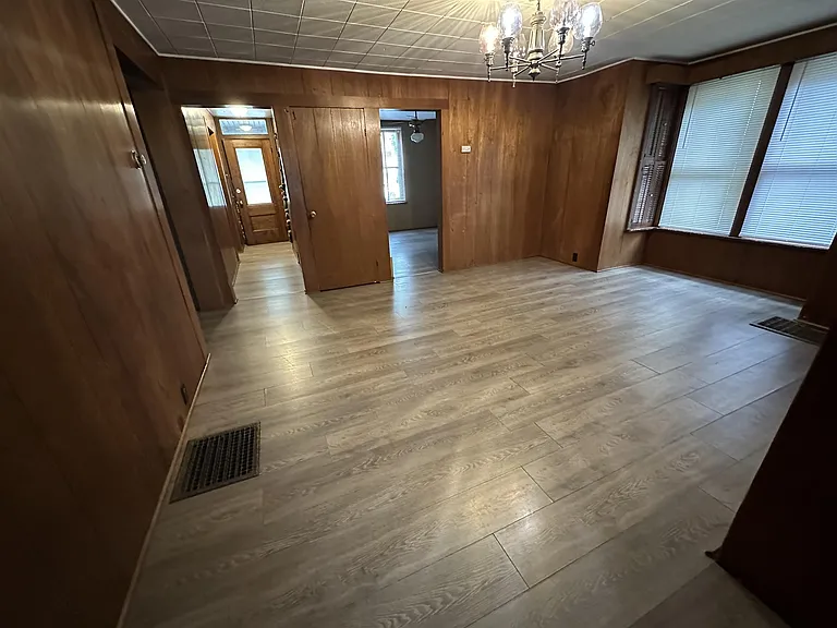 520 S Water St — Photo 10
