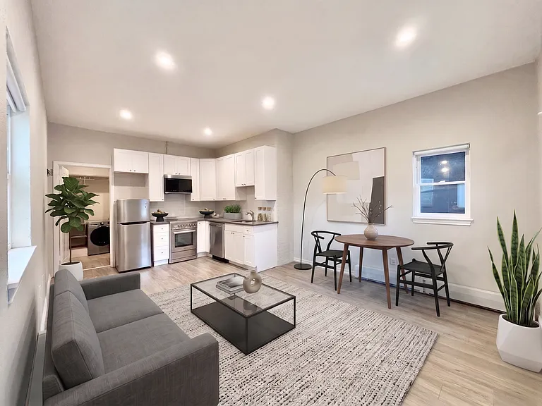 1719 Pearl St #2 — Photo 2