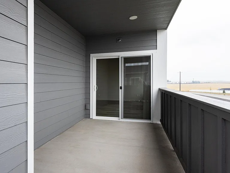1456 sqft - Patio and Storage