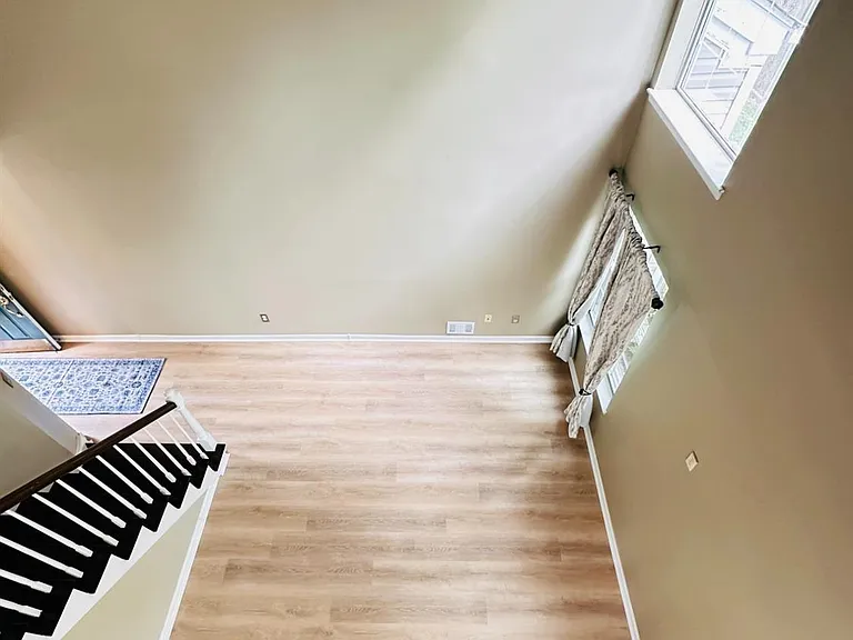 222 Long Meadow Rd — Photo 15