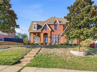 645 Ten Mile Dr, Desoto, TX 75115