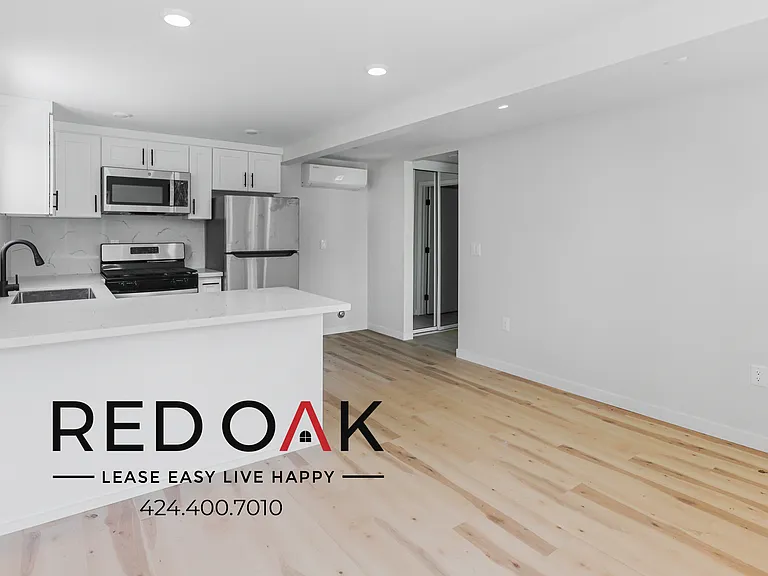 1861 S Sycamore Ave #1865.25 — Photo 8