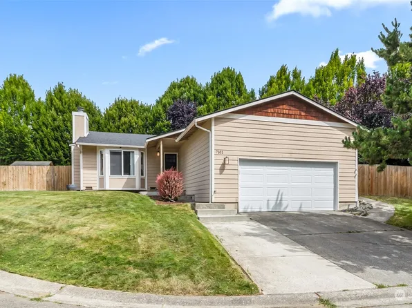 7101 Church Creek Circle NW, Stanwood, WA 98292