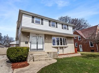 5040 Brummel St, Skokie, IL
