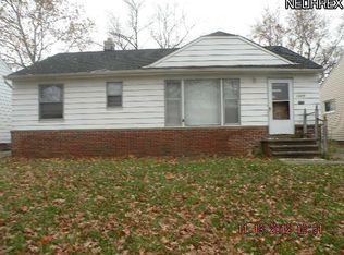 20678 Centuryway Rd, Maple Heights, OH 44137