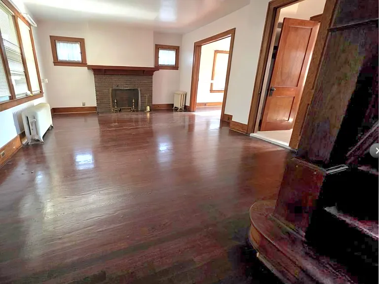 15923 Normandy St — Photo 17