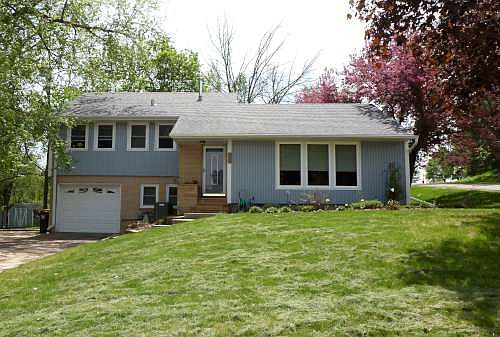 697 6th Street, Windom, Mn 56101