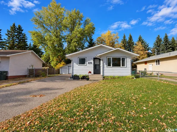 131 McIntosh Drive, Prince Albert, SK S6V 6H2