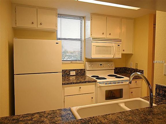5th image of 1999 Kings Hwy Unit 136B