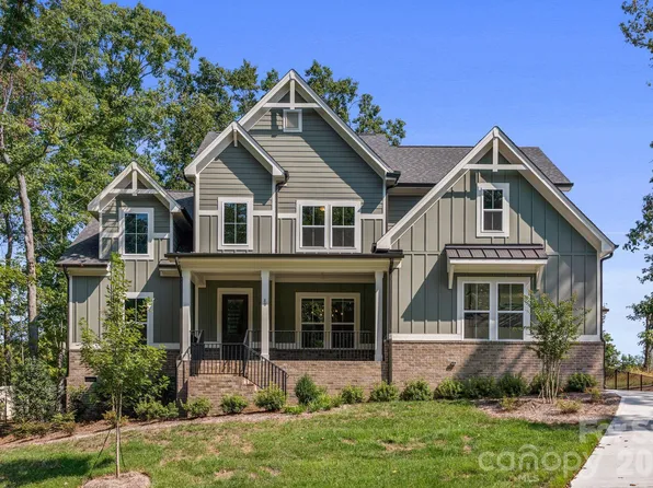 80 42nd Avenue Dr NW, Hickory, NC 28601