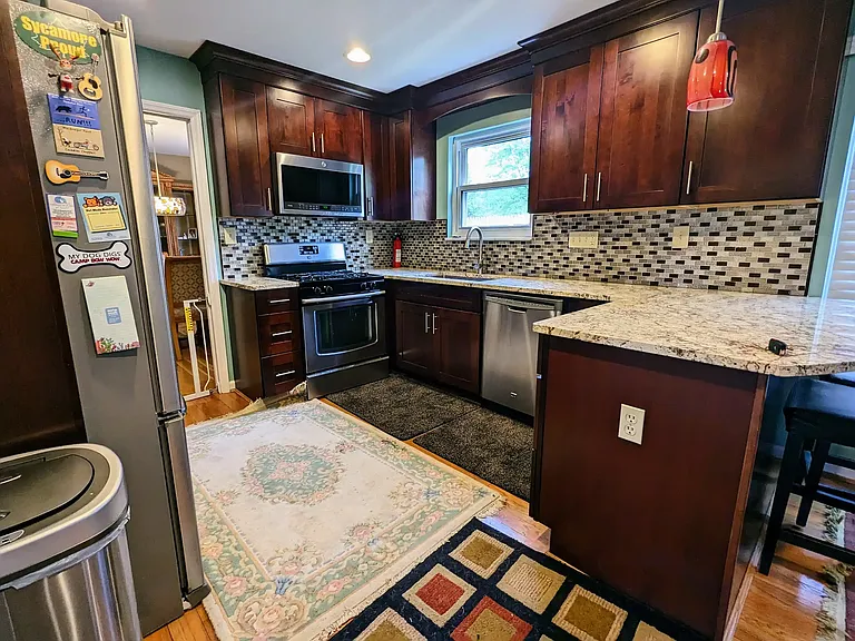 9949 Tollgate Ln — Photo 8